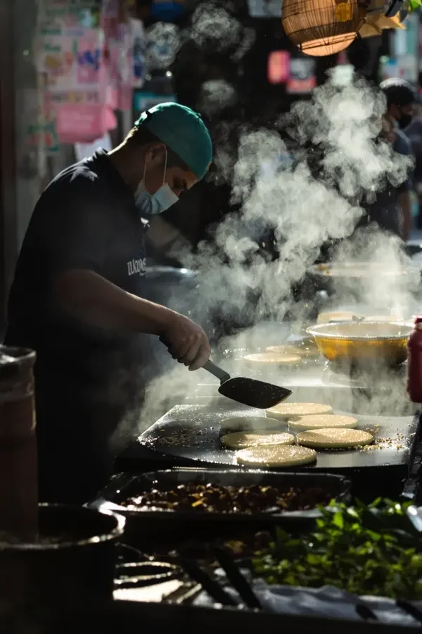 日韩a片 - 巷口早餐摊 纪录片海报，2025年华语美食、纪实题材